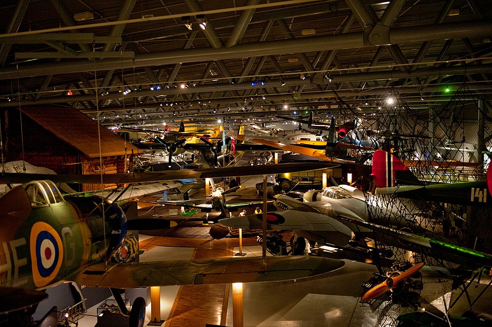 File:Inside the Norsk Luftfartsmuseum.jpg