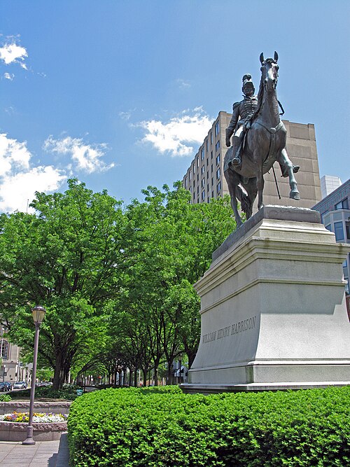 File:Piatt-Park-4.jpg