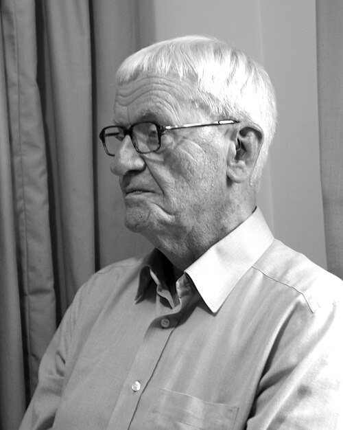 File:Arnold Whittall (4x5 cropped).jpg