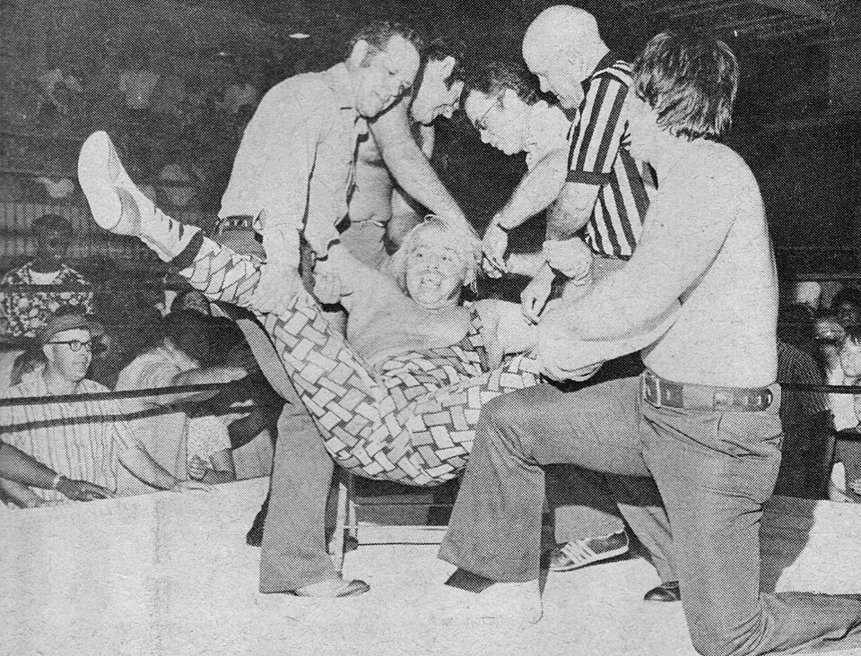 File:Bobby Shane getting his head shaved.jpg