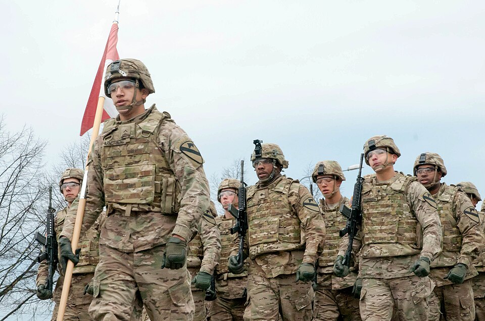 File:Standing tall and looking good (15826655165).jpg