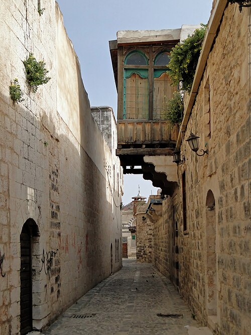File:Alley in Hama.jpg