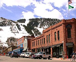 Downtown Aspen (April 2005)
