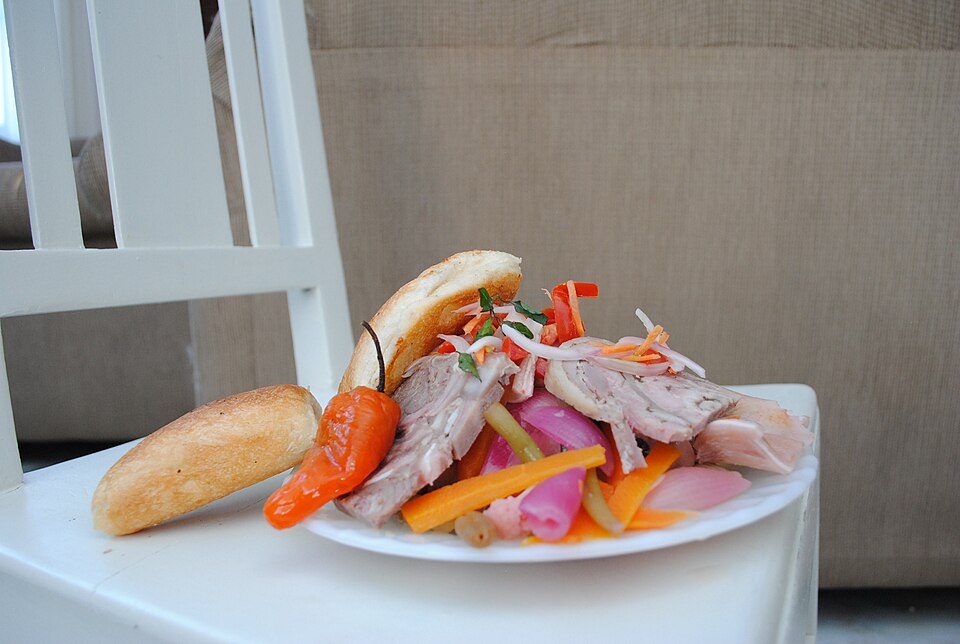 File:Plato de Escabeche.jpg