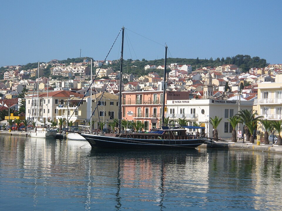 File:Kefalonias capital (2174702875).jpg