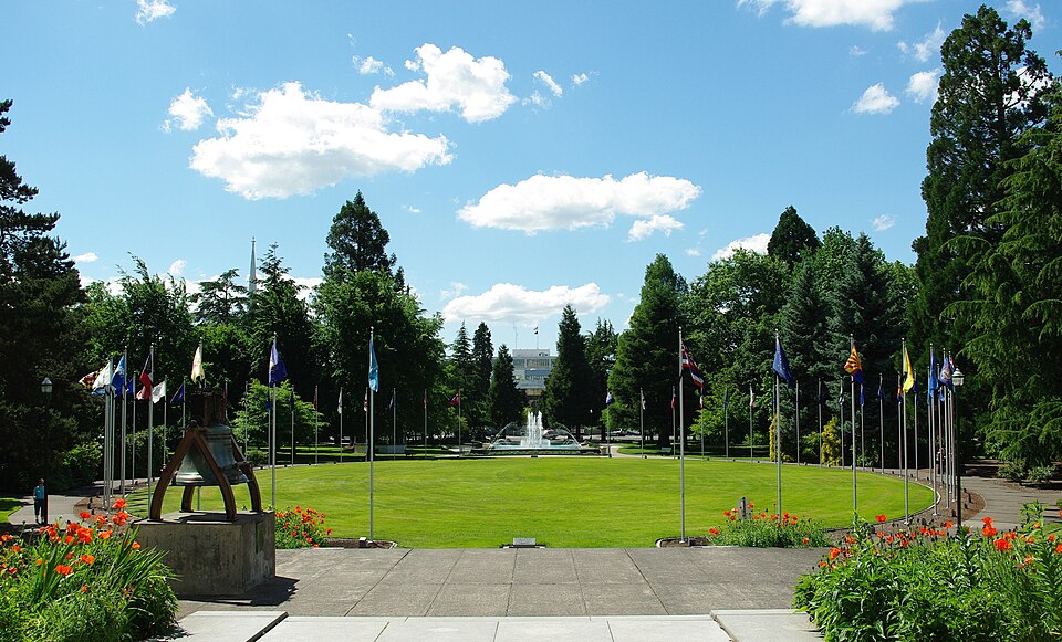 File:OR Cap Walk of Flags.JPG