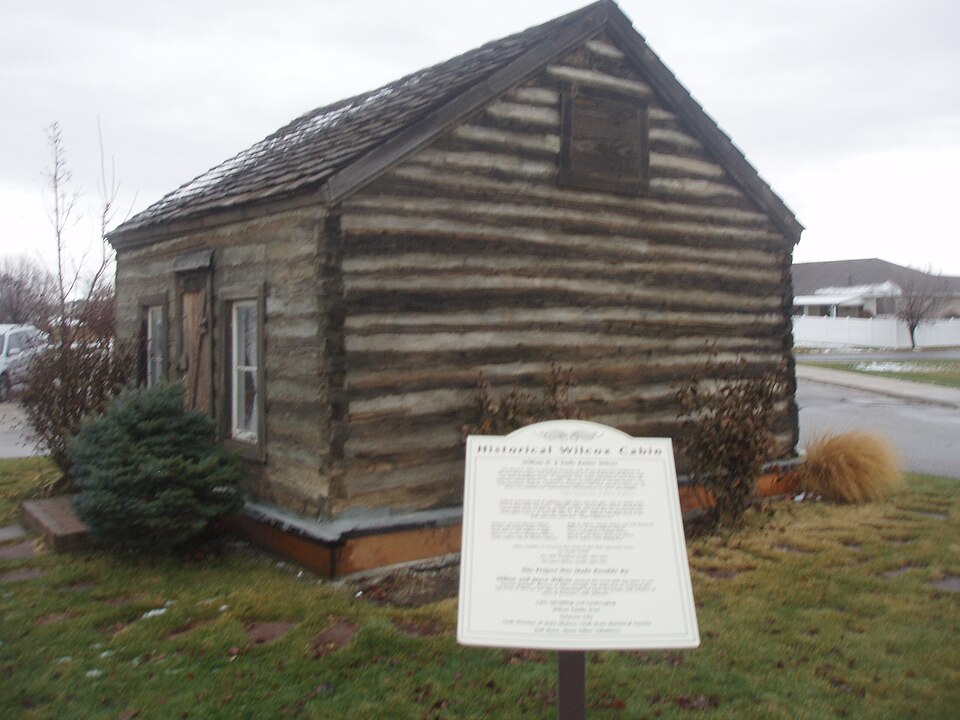 File:Syracuse Utah DUP museum.jpeg