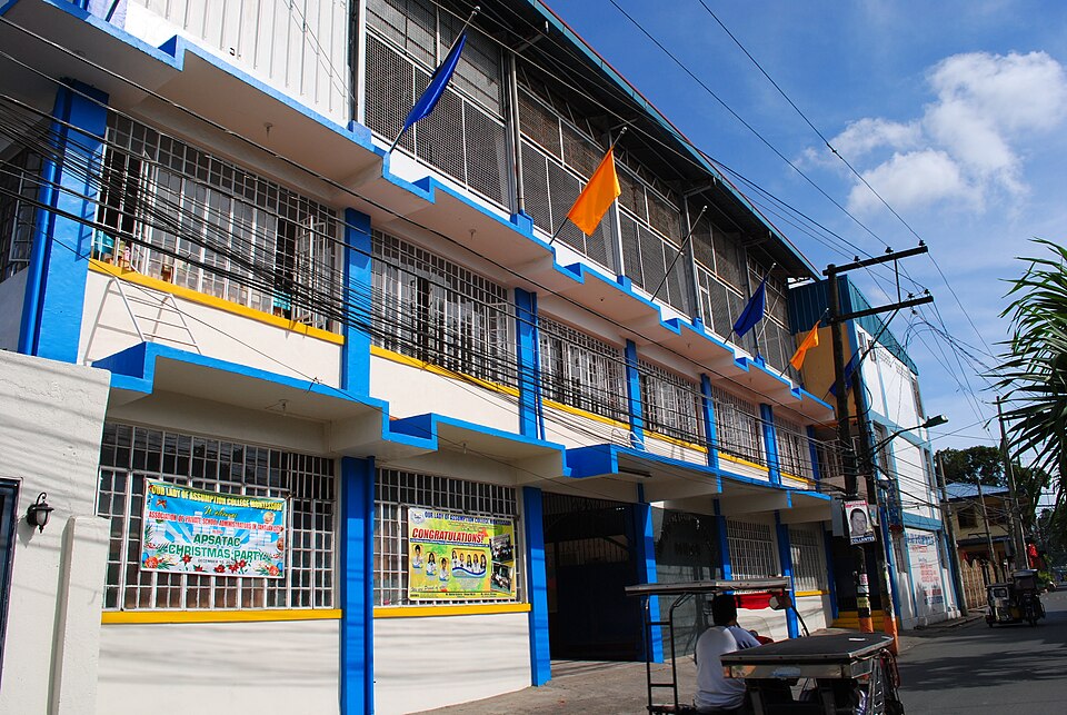 File:Tanauan Building.jpg