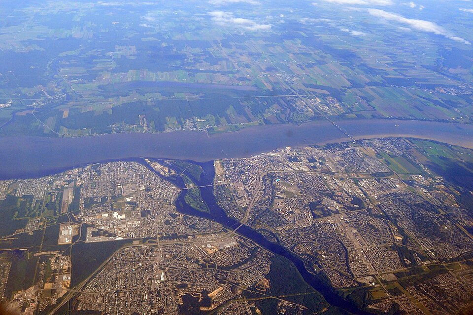 File:Trois-Rivières aerial 2011.jpg