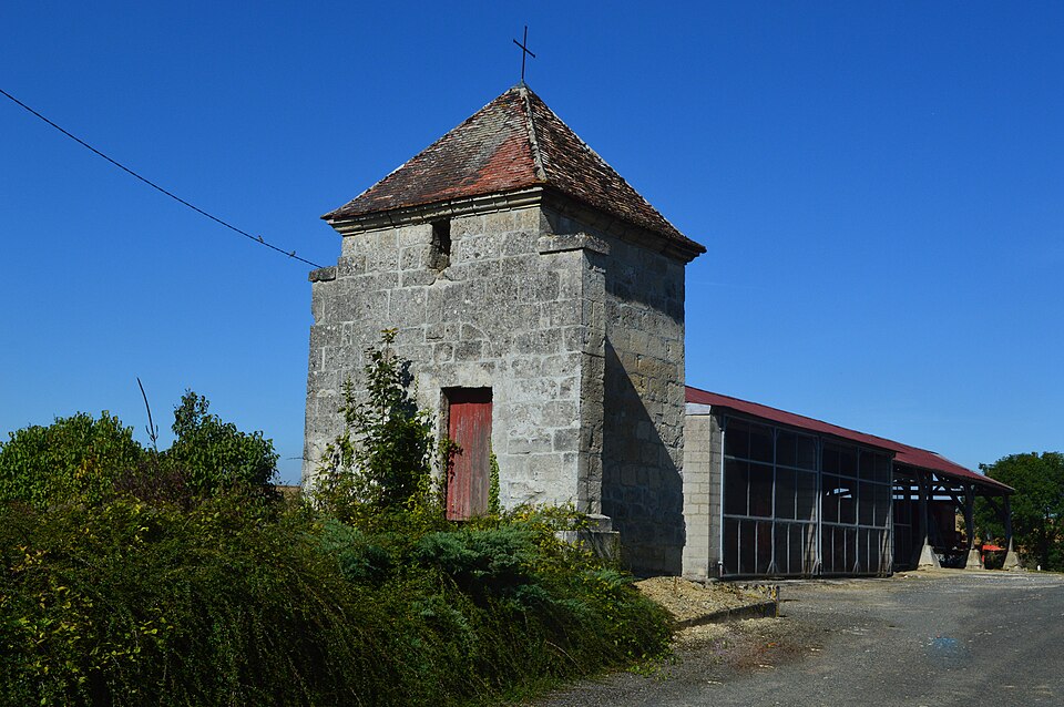 File:Ambrief old building.JPG