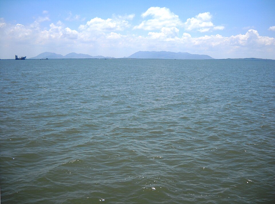 File:Vịnh Gành Rái.JPG
