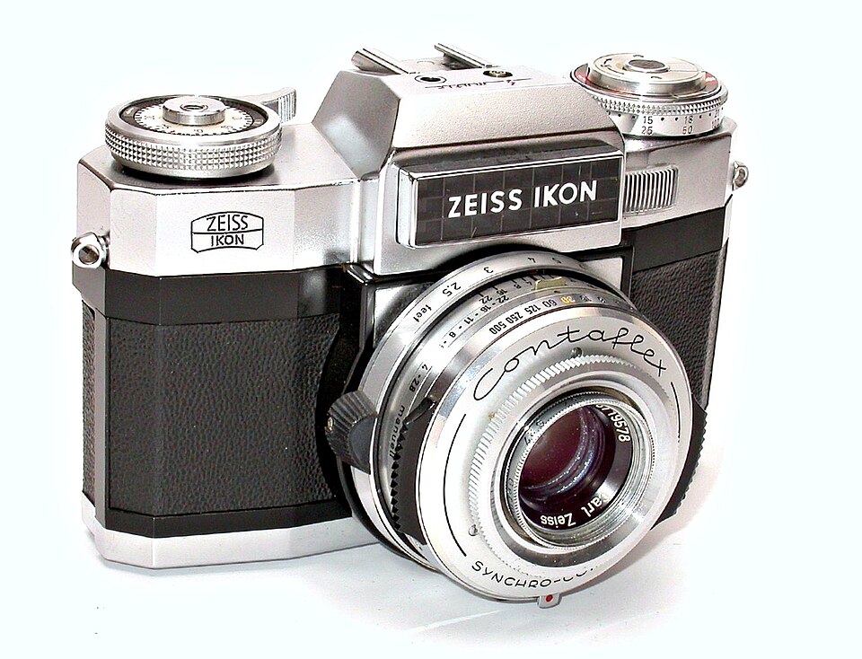 File:ZI Contaflex (2356963329).jpg