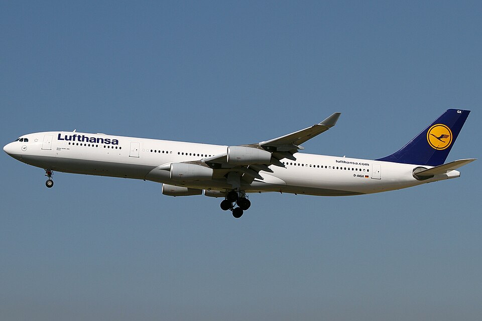 File:Airbus A340-313X, Lufthansa AN2164631.jpg