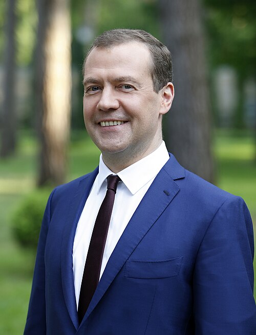 File:Dmitry Medvedev official portrait (01).jpg