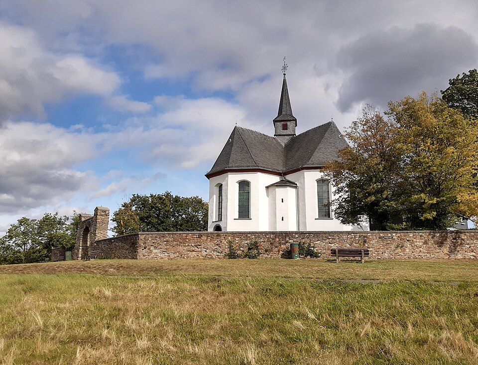 File:Kreuzkapelle, Bad Camberg, 2021.jpg