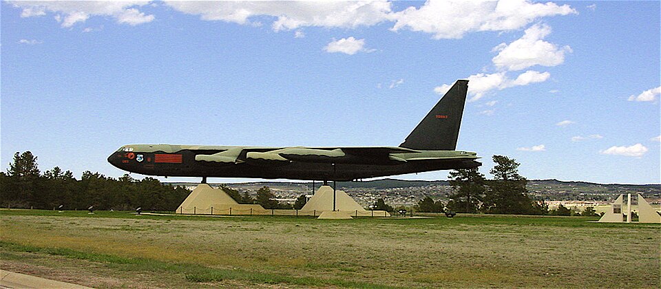 File:B-52D Air Force Academy.jpg
