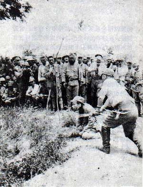 File:Photo 11 (The "Shame" Album).jpg