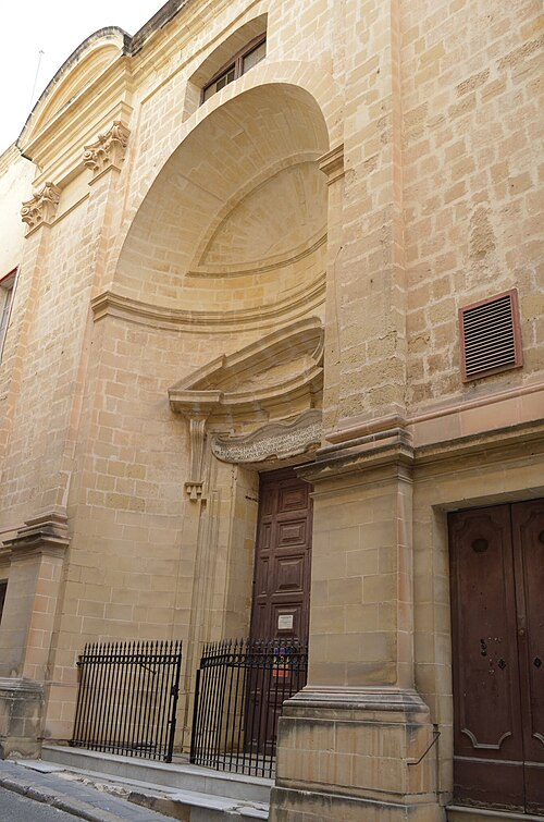 File:St Roque Church, Valletta.jpg