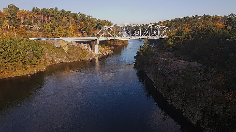 File:Trans Canada over French River.jpg