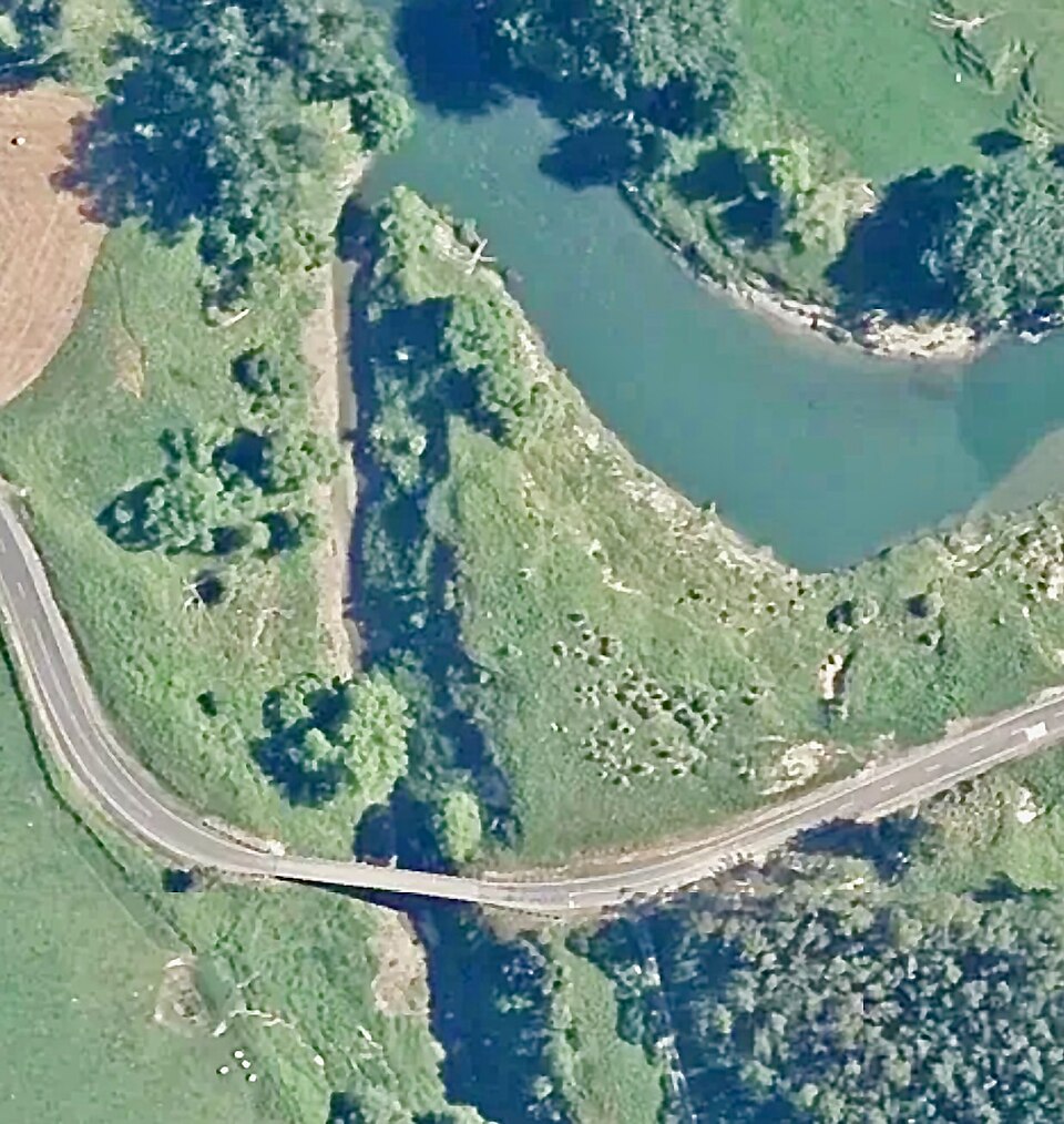 File:Tutaekuri River confluence with Waiau River.jpg