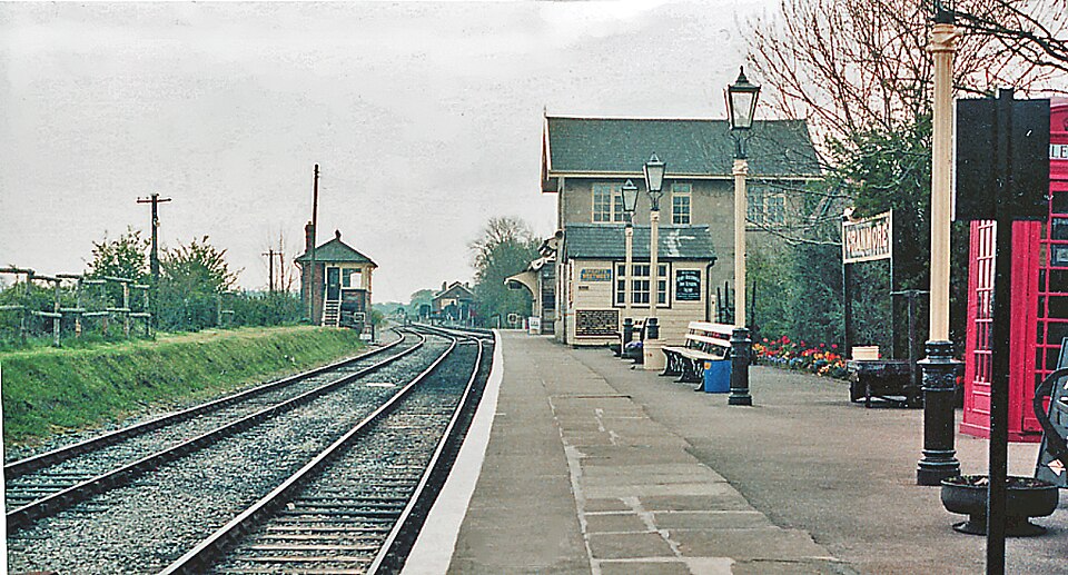 File:Cranmore station geograph-3328002-by-Ben-Brooksbank.jpg