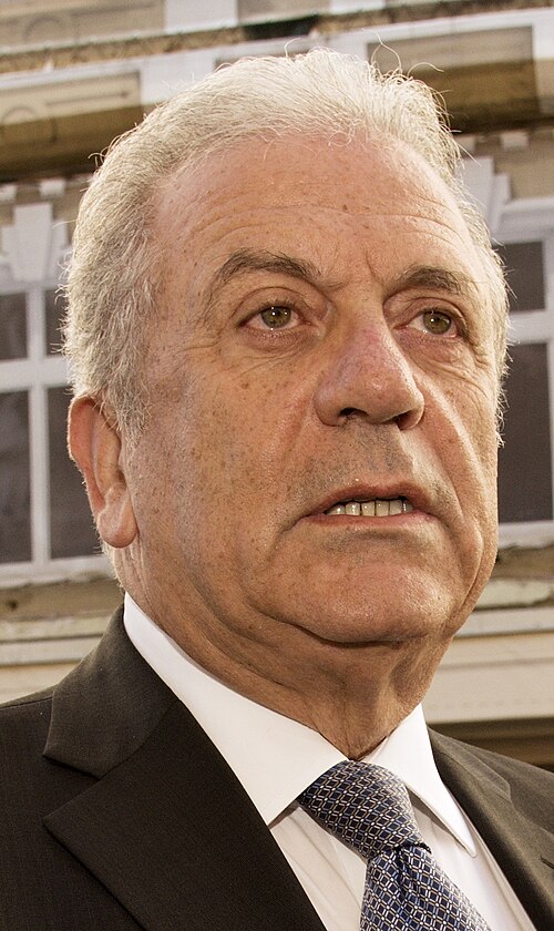 File:Dimitris Avramopoulos 2016 (cropped).jpg