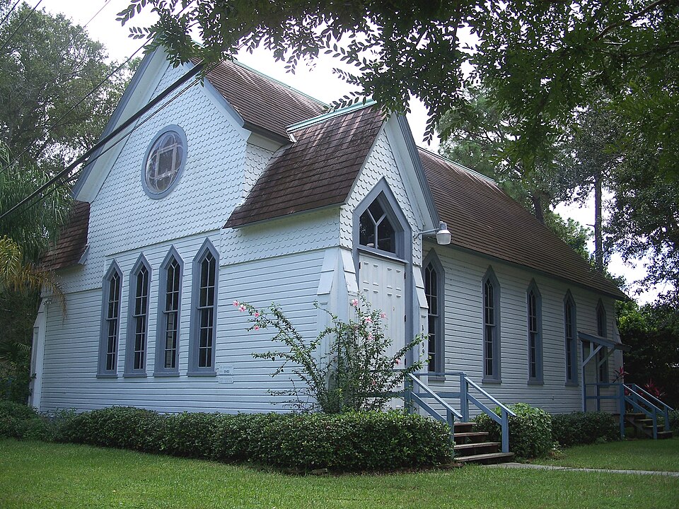 File:Dunedin Andr Mem Chapel01.jpg