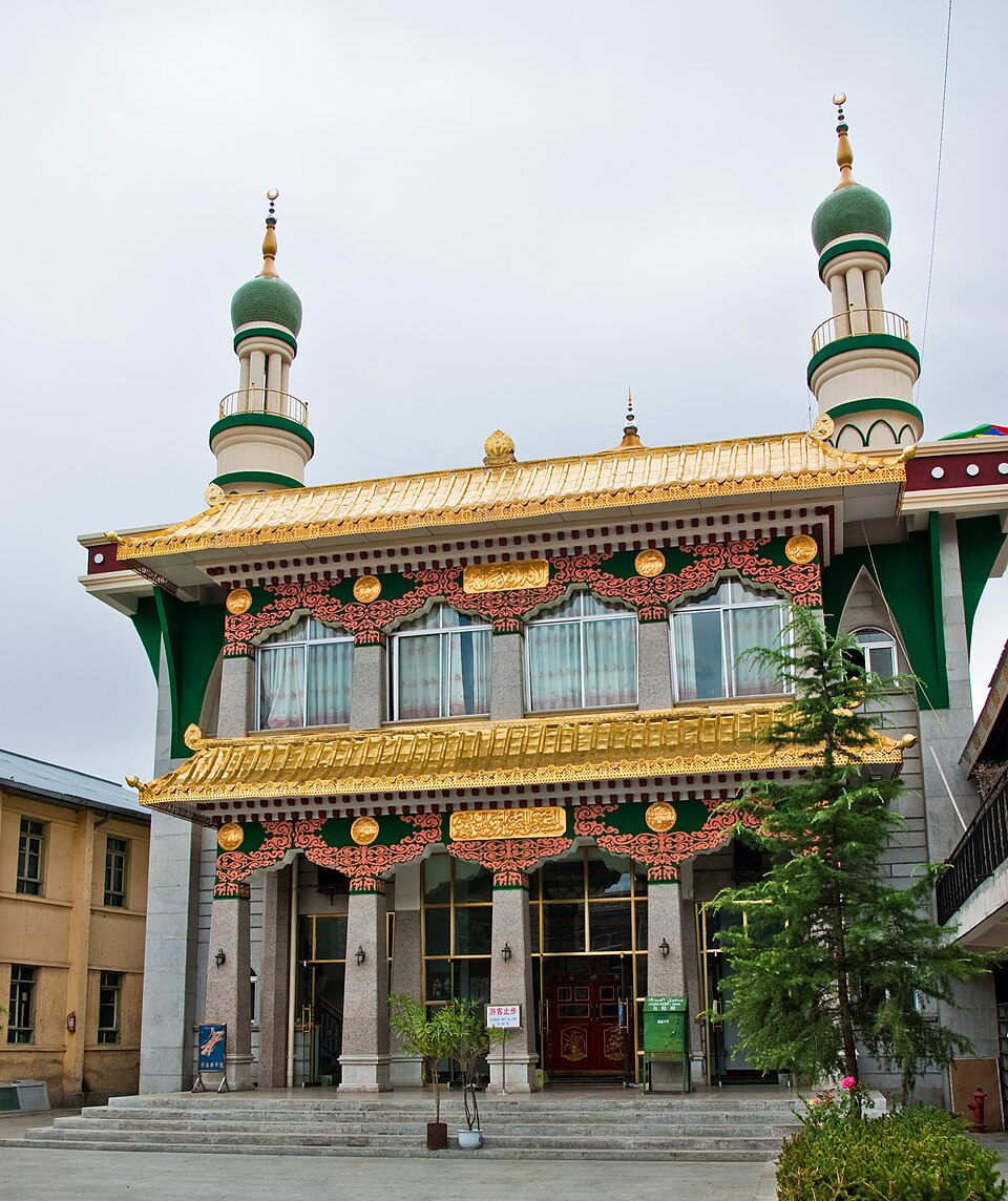 File:Mosques in Lhasa.jpg