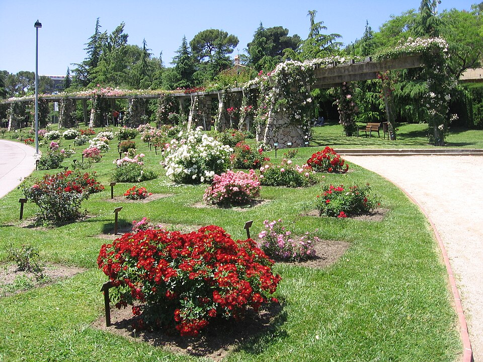 File:Parque Cervantes.JPG
