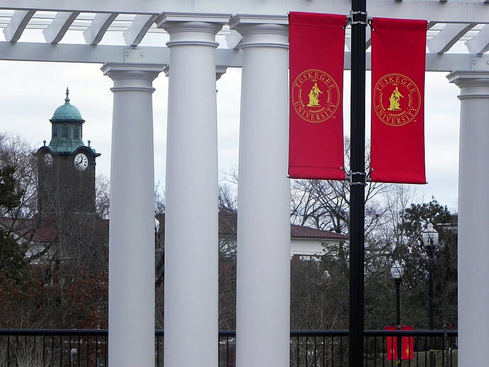 File:Tuskegee University campus.jpg