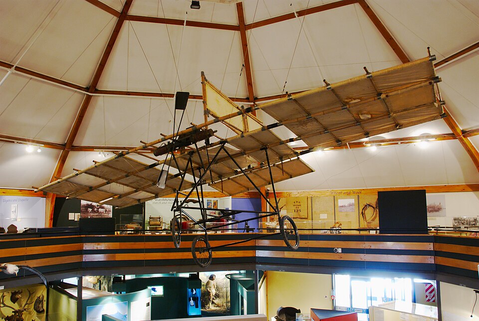 File:Pearse aeroplane replica, South Canterbury Museum-1.jpg