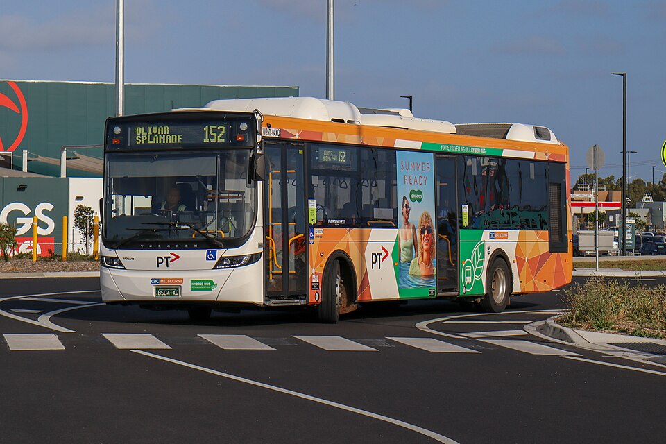 File:Route 152 Bus.jpg