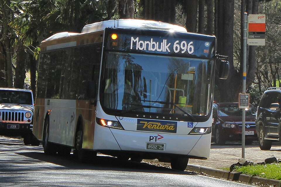 File:Route 696 bus, Olinda (cropped).jpg