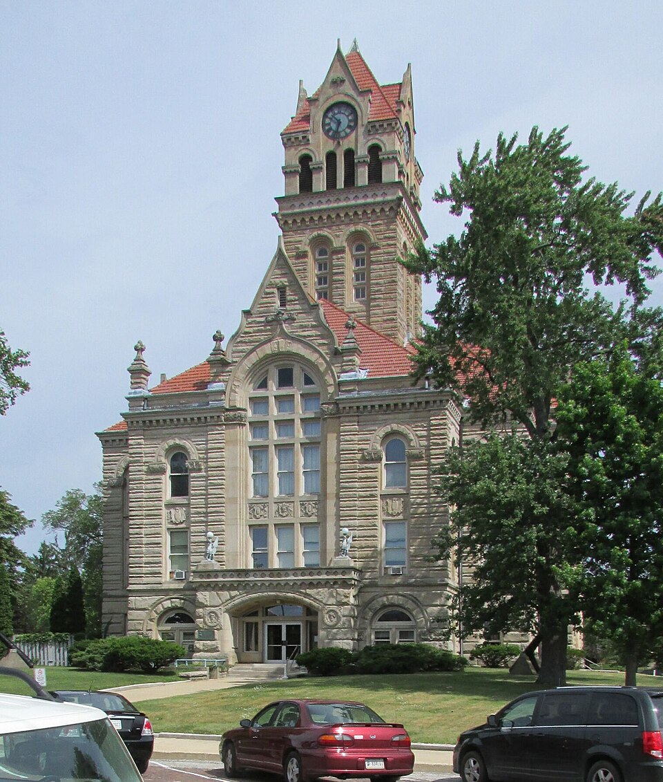 File:SCCH South Facade 14-25-29 035.jpg