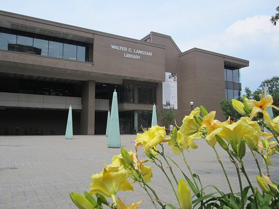 File:UC Langsam Library.jpg