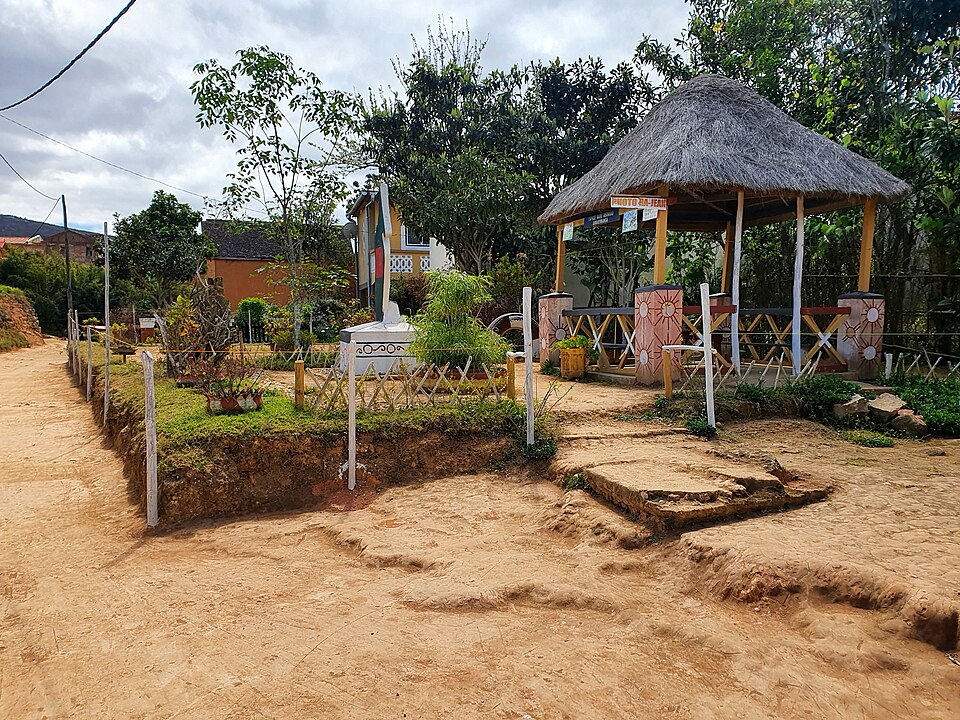 File:Ankadimanga.jpg