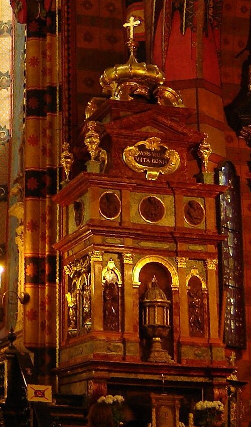 File:Cyborium close-up.JPG