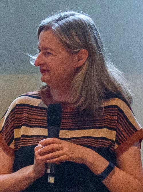 File:Louise Candlish (51454247419) (cropped).jpg