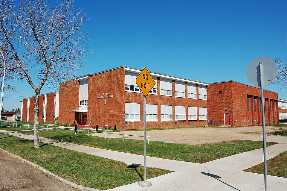 File:St Basil Catholic School Edmonton.jpg