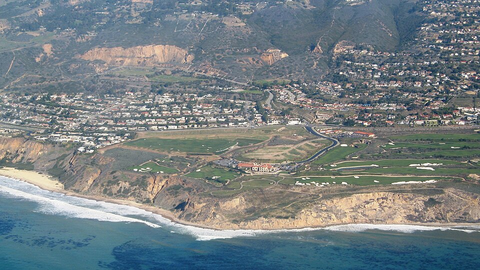 File:Trump National Golf Club (Los Angeles).jpg