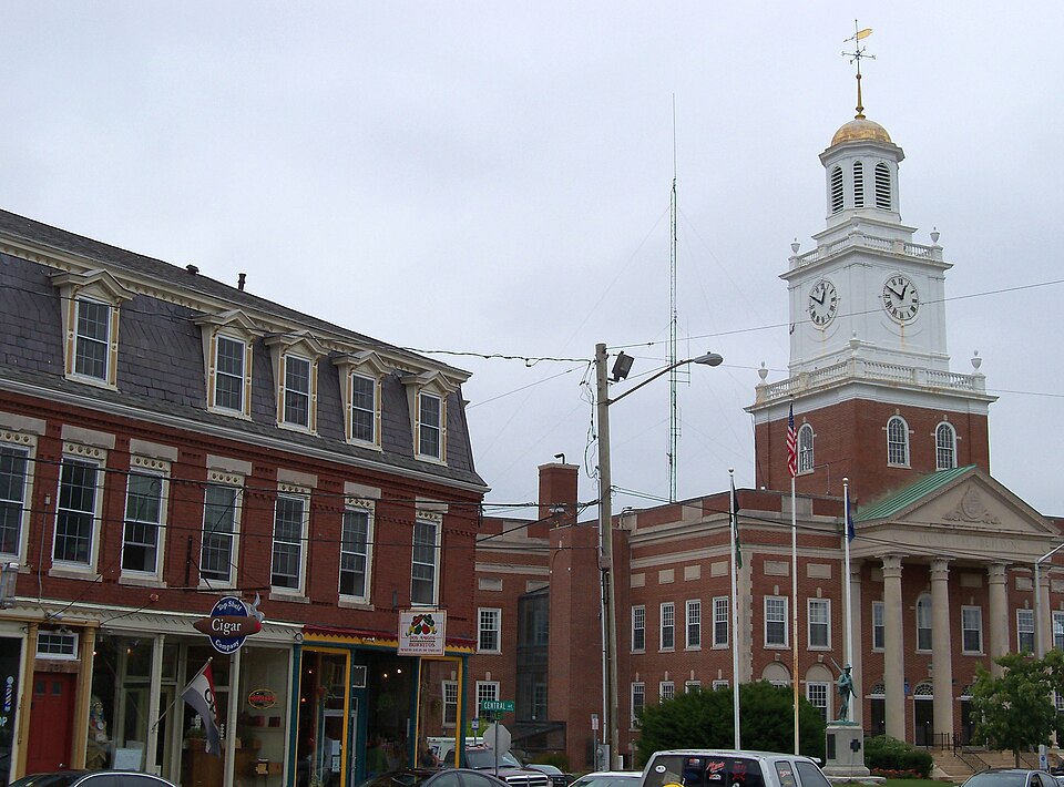 File:Downtown Dover 51.JPG