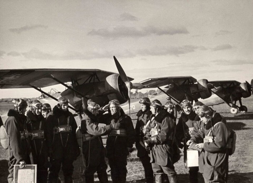 File:Romuladas Marcinkus reporting.jpg