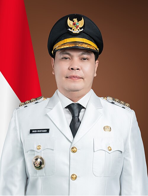 File:Wali Kota Serang Budi Rustandi.jpg