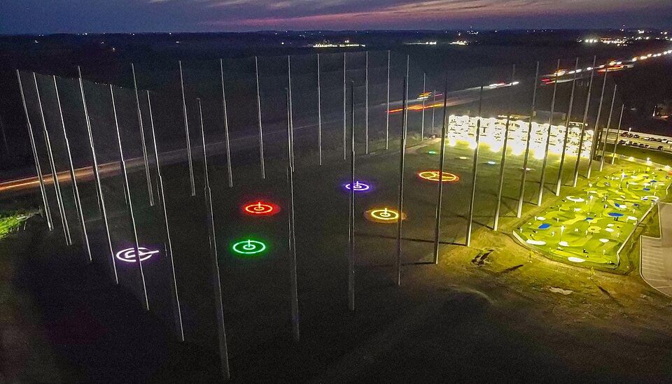 File:Driving range-3.jpg