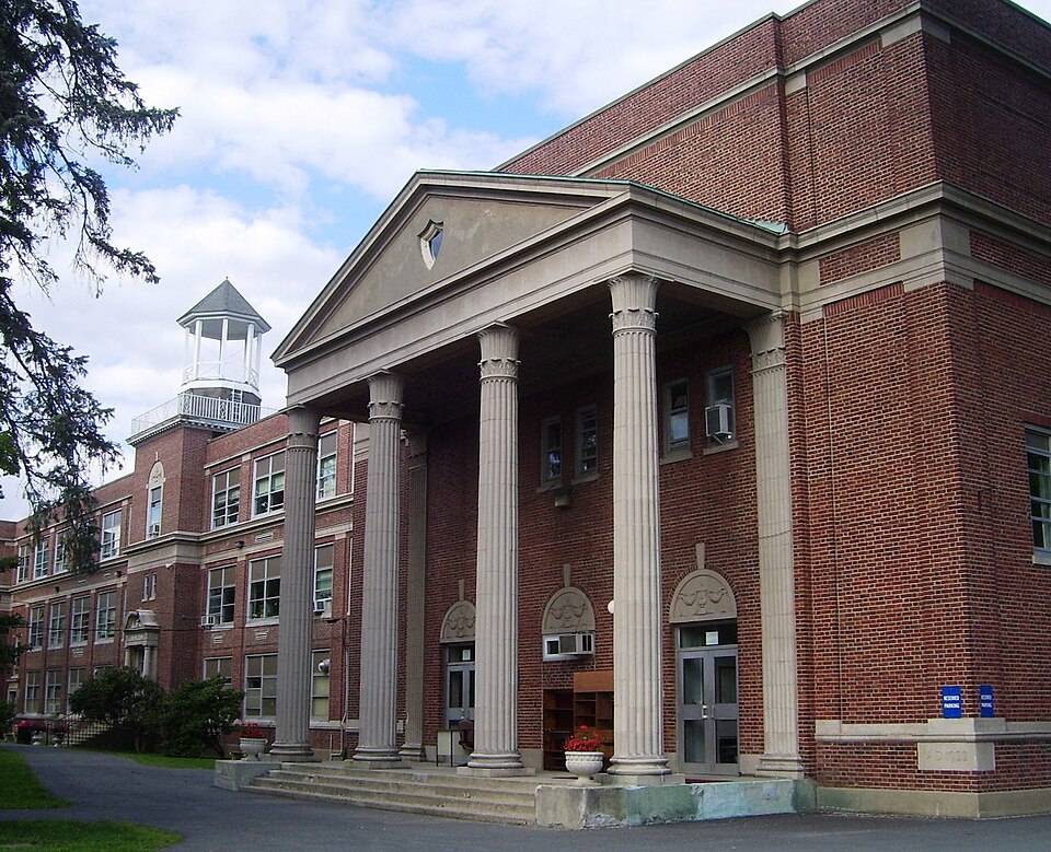 File:Middle School Port Jervis.jpg