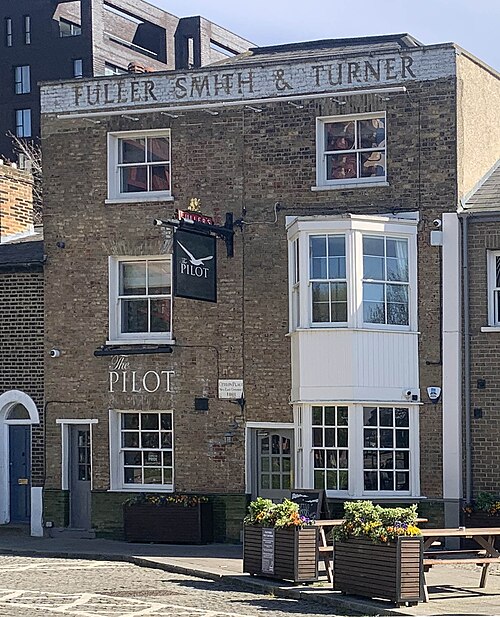 File:Pilot Inn, Greenwich.jpg