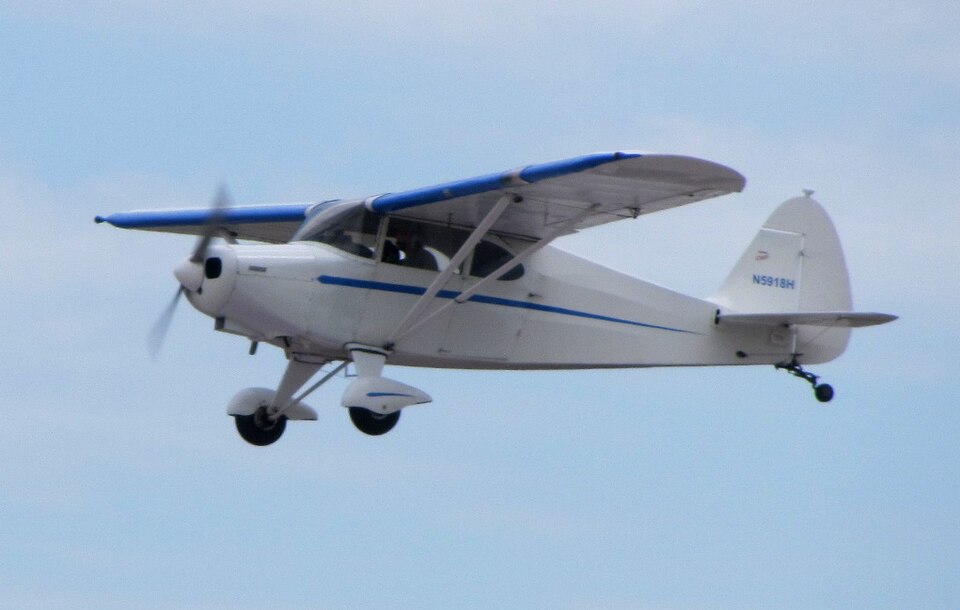 File:PiperPA-16Clipper.jpg