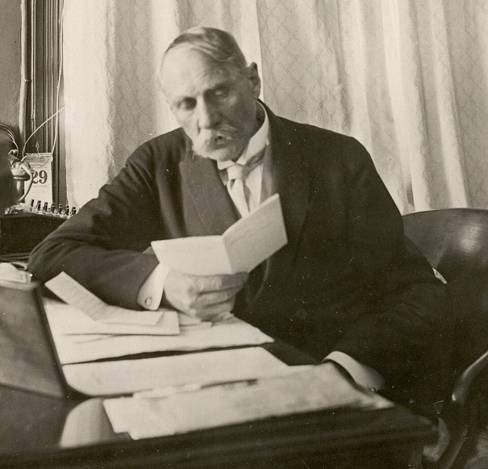 File:Sidste Dag i Politikens Redaktion (cropped).jpg