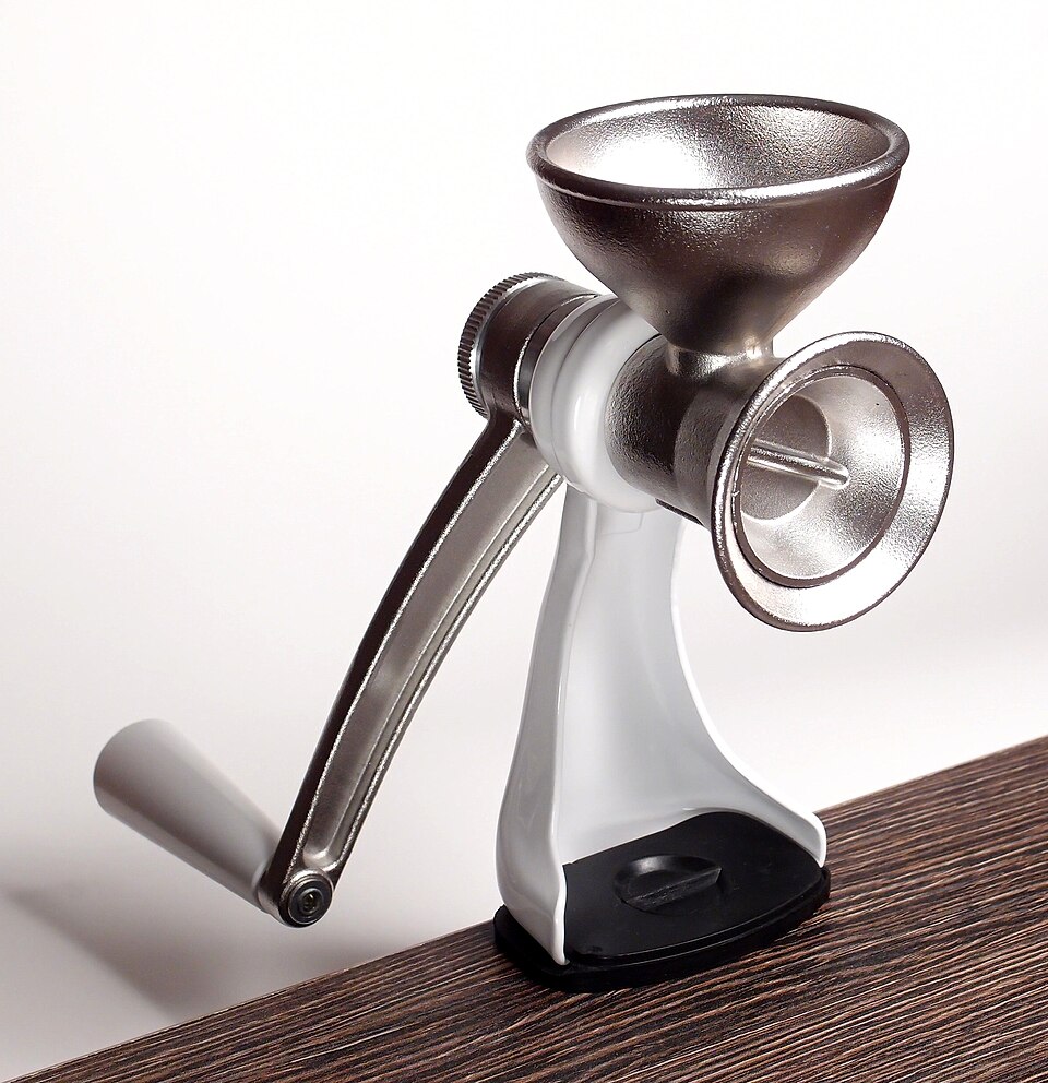 File:Poppy seed grinder Jupiter 560.jpg