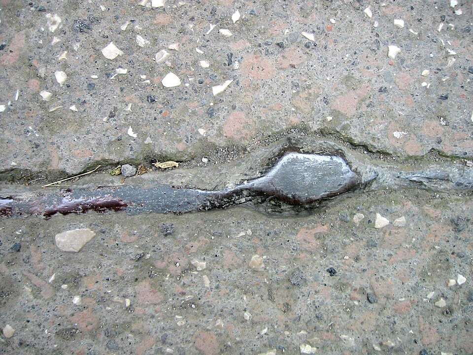 File:Water Pipe In Herculaneum.jpg
